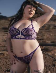 Lita Mackenzie Las Vegas 29 Independent VIP Escort accepts RS2K verification service members.