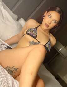 Posh Antique Seattle 48 Independent VIP Escort accepts RS2K verification service members.