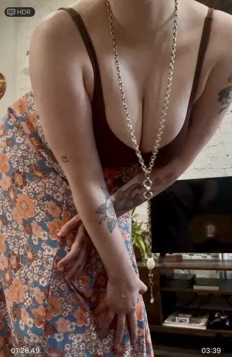 Mia Romero -  VIP Escort from Chicago - accepts RS2K verification service members.