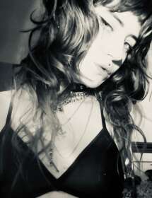 Velvet Troublemaker Detroit 23 Independent VIP Escort accepts RS2K verification service members.